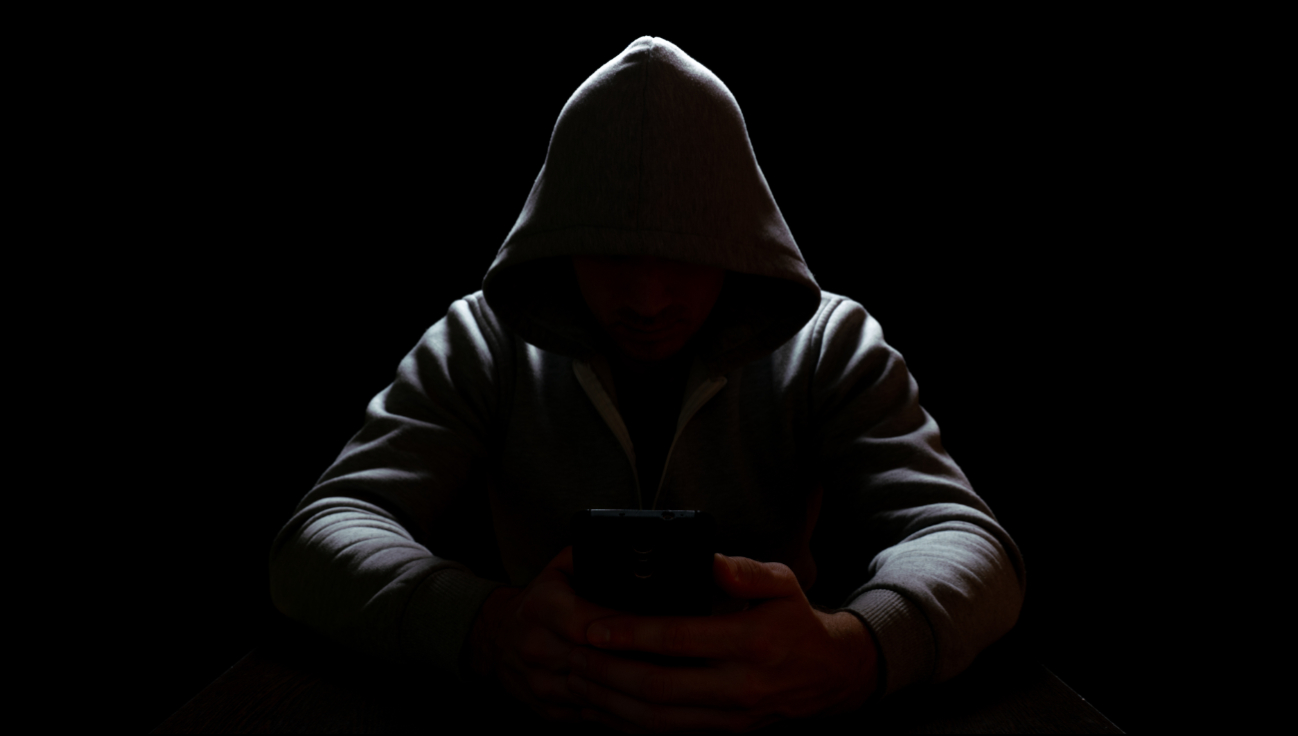 Los secuestradores virtuales realizan llamadas aleatorias, incomunican a la víctima y engañan a sus familiares para obtener dinero Los secuestradores virtuales realizan llamadas aleatorias, incomunican a la víctima y engañan a sus familiares para obtener dinero