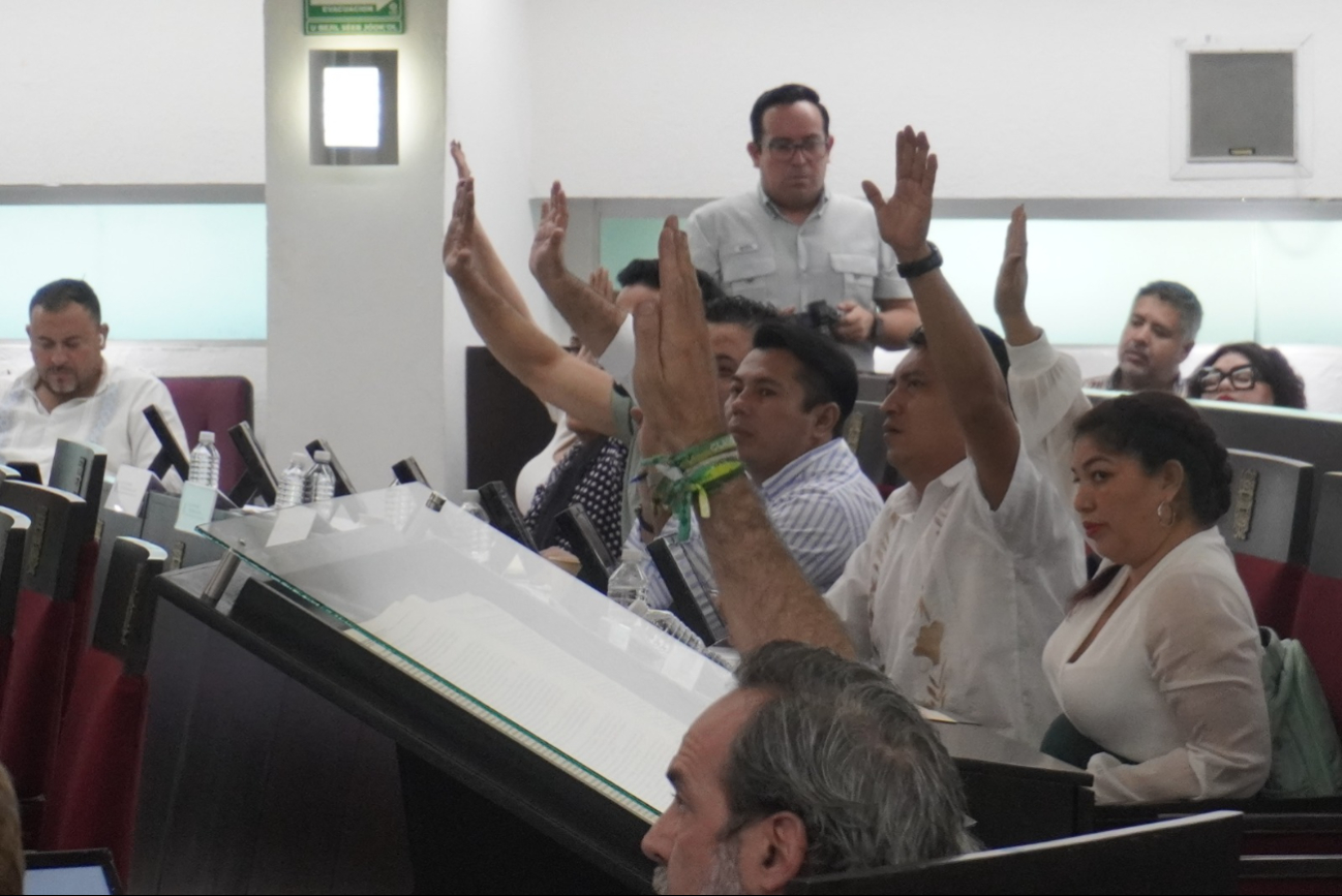 Se exhortó a los Ayuntamientos a realizar la rehabilitación y mantenimiento urgente de calles y avenidas Se exhortó a los Ayuntamientos a realizar la rehabilitación y mantenimiento urgente de calles y avenidas