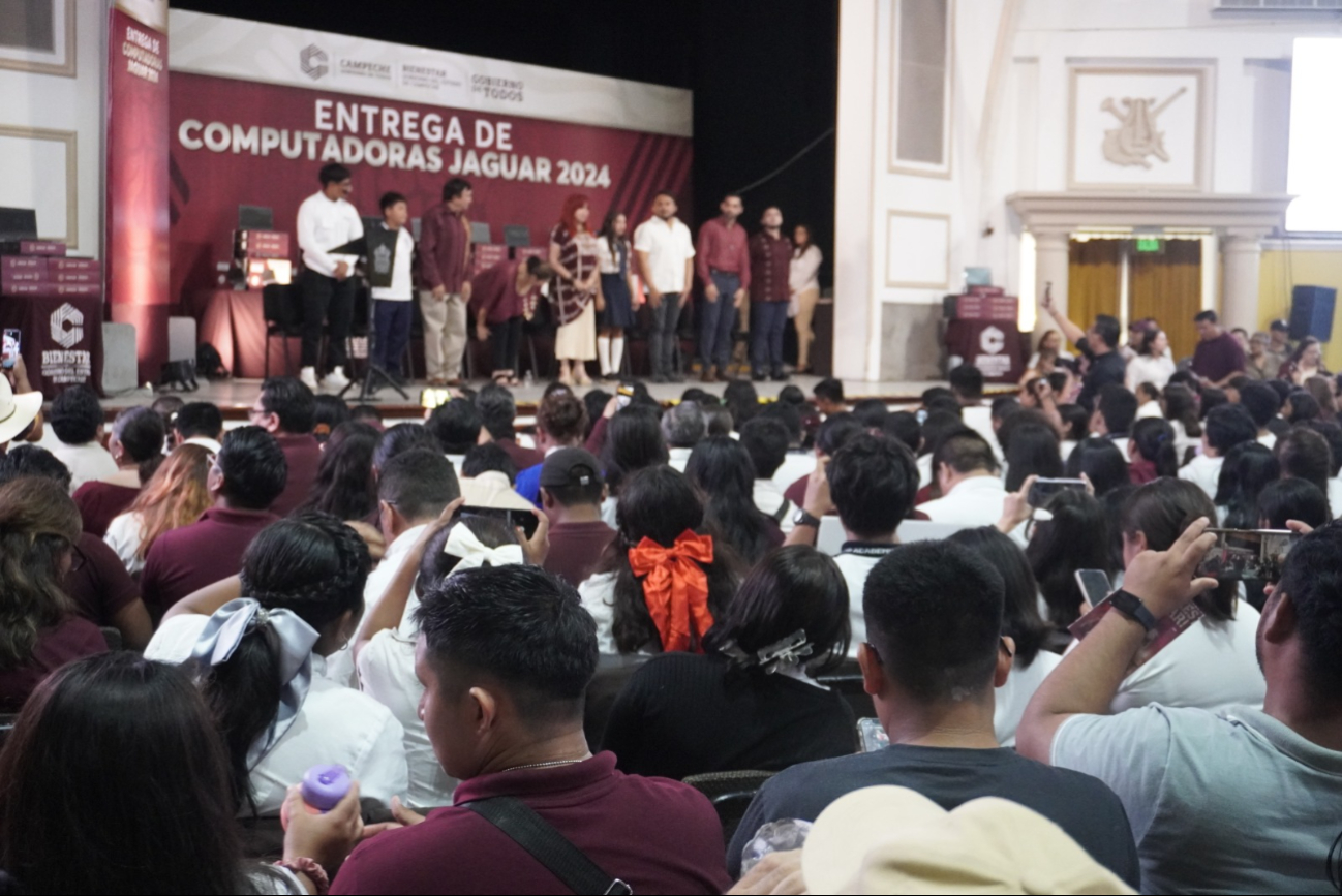 as escuelas beneficiadas incluyen el Instituto Campechano, Cecytec, Cobacam, y la Universidad Intercultural. as escuelas beneficiadas incluyen el Instituto Campechano, Cecytec, Cobacam, y la Universidad Intercultural.