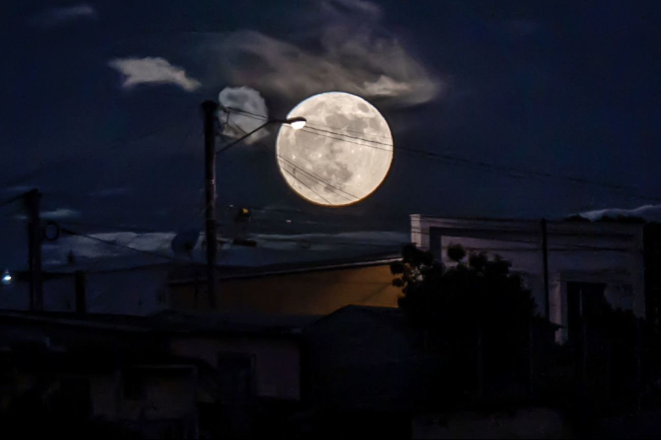 La luna se dejará ver en su máximo esplendor en los próximos días
