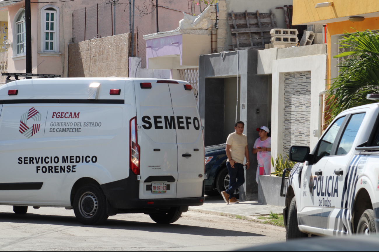 Una de las víctimas corrió hasta su casa en Fidel Velázquez y pidió ayuda; ambas fueron reportadas estables en distintos hospitales. Una de las víctimas corrió hasta su casa en Fidel Velázquez y pidió ayuda; ambas fueron reportadas estables en distintos hospitales.