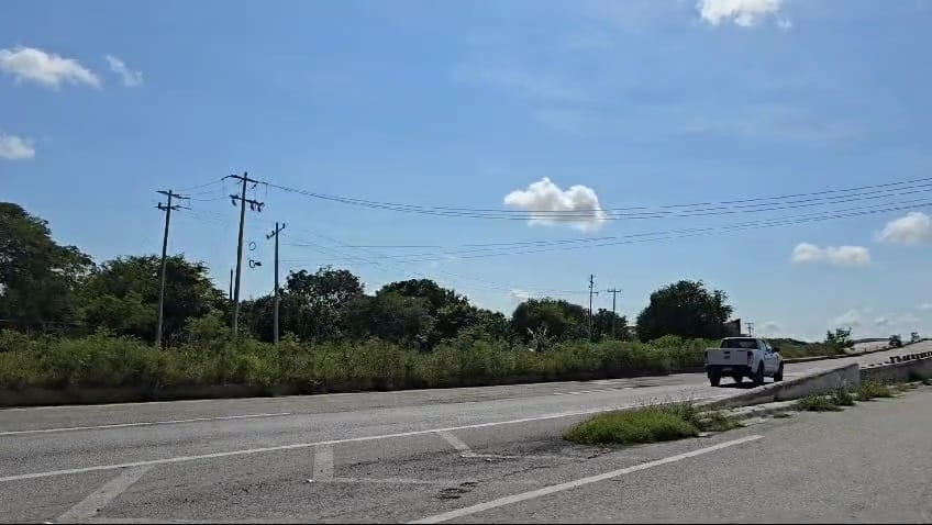 Un ejecutado fue hallado en medio de la carretera federal Un ejecutado fue hallado en medio de la carretera federal