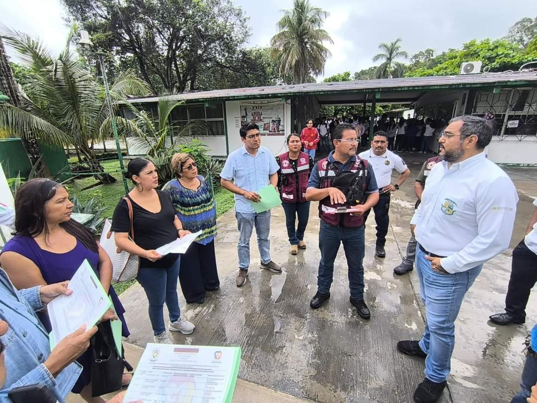 Activan refugios temporales en Escárcega por la Tormenta Tropical Sara 