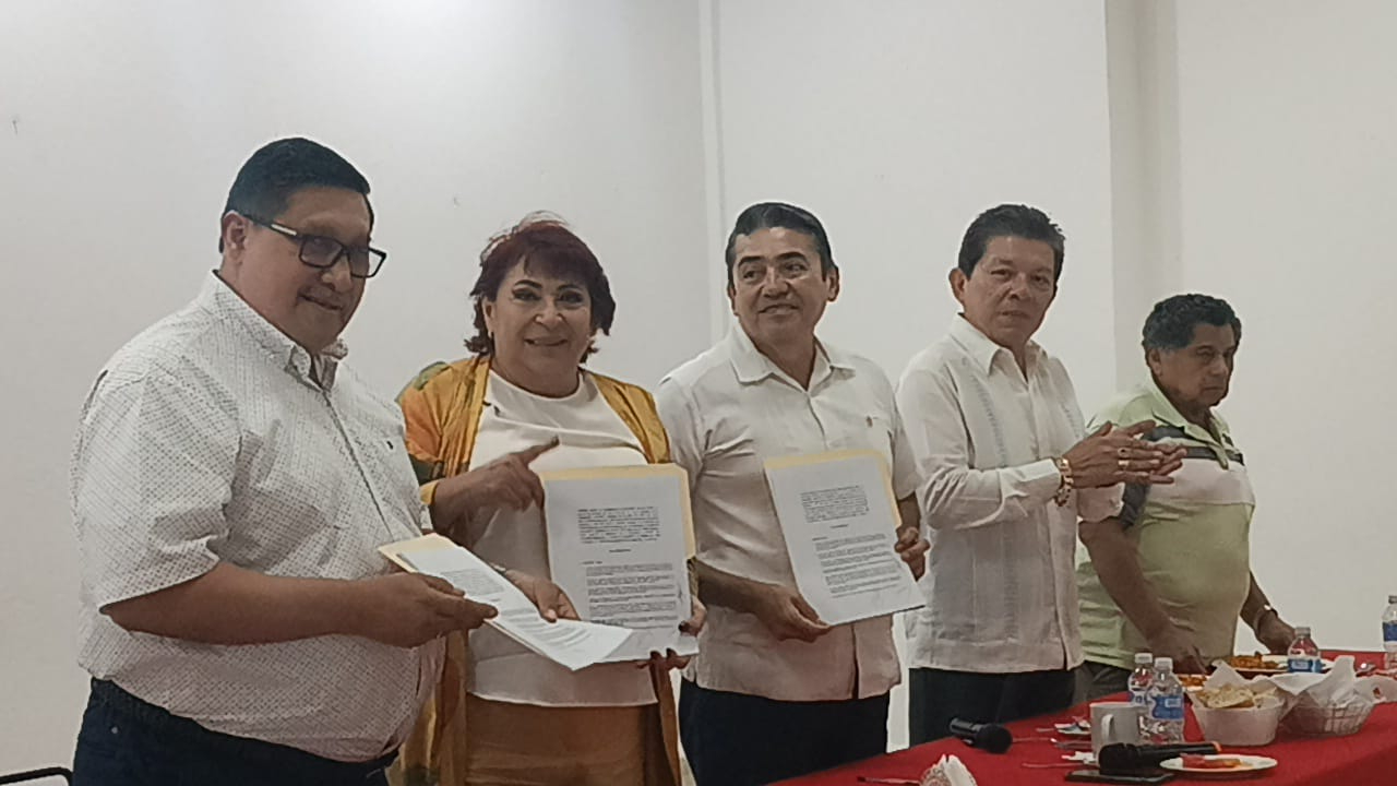 Las declaraciones se dieron tras la firma de un convenio entre Canacintra y ANAFINET para apoyar a empresarios en temas administrativos y fiscales Las declaraciones se dieron tras la firma de un convenio entre Canacintra y ANAFINET para apoyar a empresarios en temas administrativos y fiscales