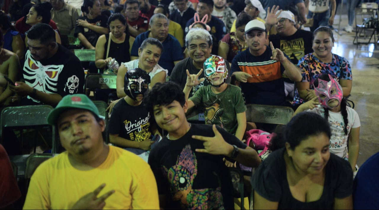 Las familias llegaron temprano para disfrutar de los eventos y hubo visitantes nacionales Las familias llegaron temprano para disfrutar de los eventos y hubo visitantes nacionales