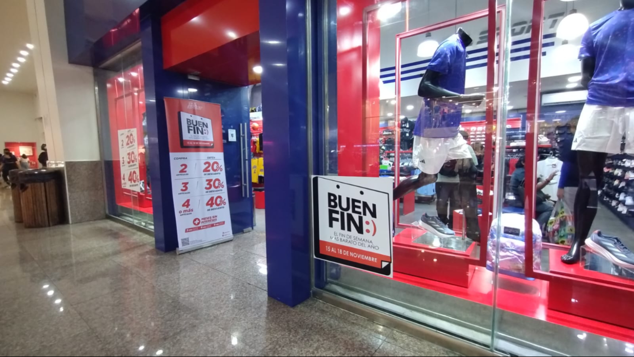 Los comerciantes del centro de la ciudad reportan pocas ventas durante el Buen Fin Los comerciantes del centro de la ciudad reportan pocas ventas durante el Buen Fin