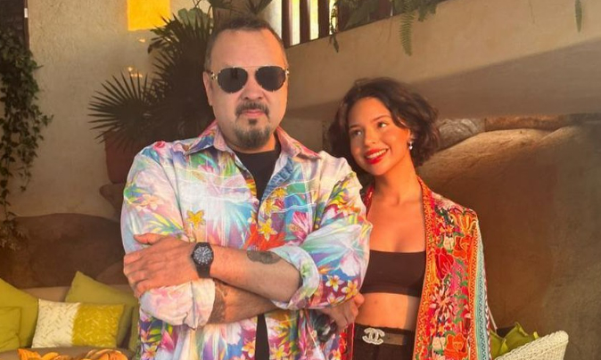 Pepe Aguilar defiende a Ángela Aguilar por medio de publiación en redes sociales. Pepe Aguilar defiende a Ángela Aguilar por medio de publiación en redes sociales.