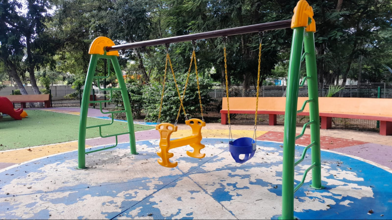 Roban columpio de Parque Ecológico de Calkiní