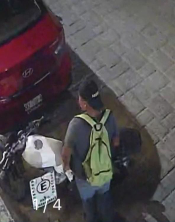El ladrón forzó el encendido de la moto y se la llevó El ladrón forzó el encendido de la moto y se la llevó
