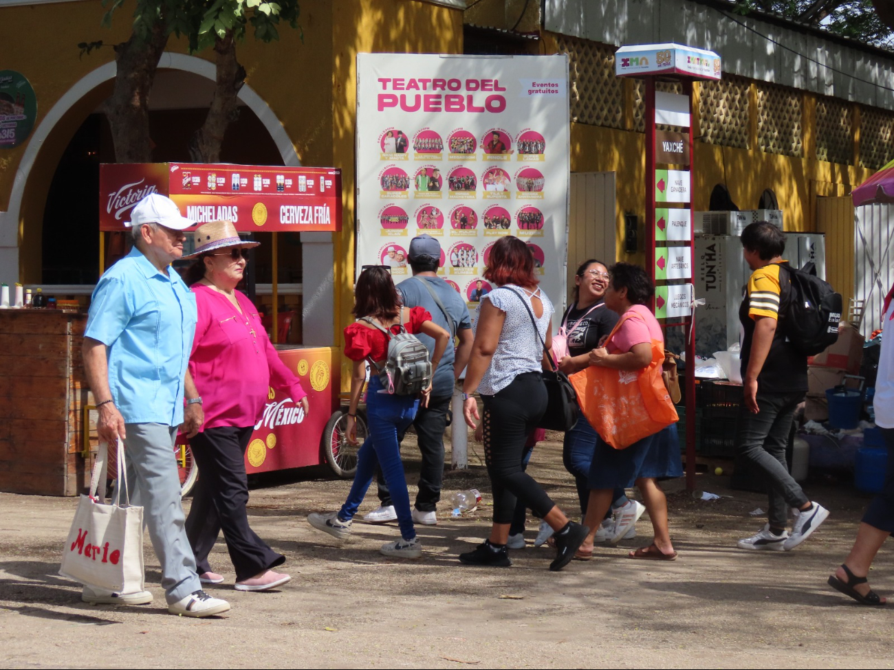 El lunes de puente atrajo a visitantes a la Feria Xmatkuil El lunes de puente atrajo a visitantes a la Feria Xmatkuil