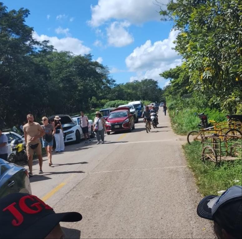 Ejidatarios de Felipe Carrillo Puerto por falta de respuestas siguen bloqueos de  carretera 