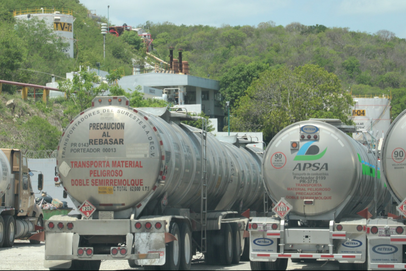 Más de 500 empresas en Campeche, en riesgo de quiebra por adeudos de Pemex