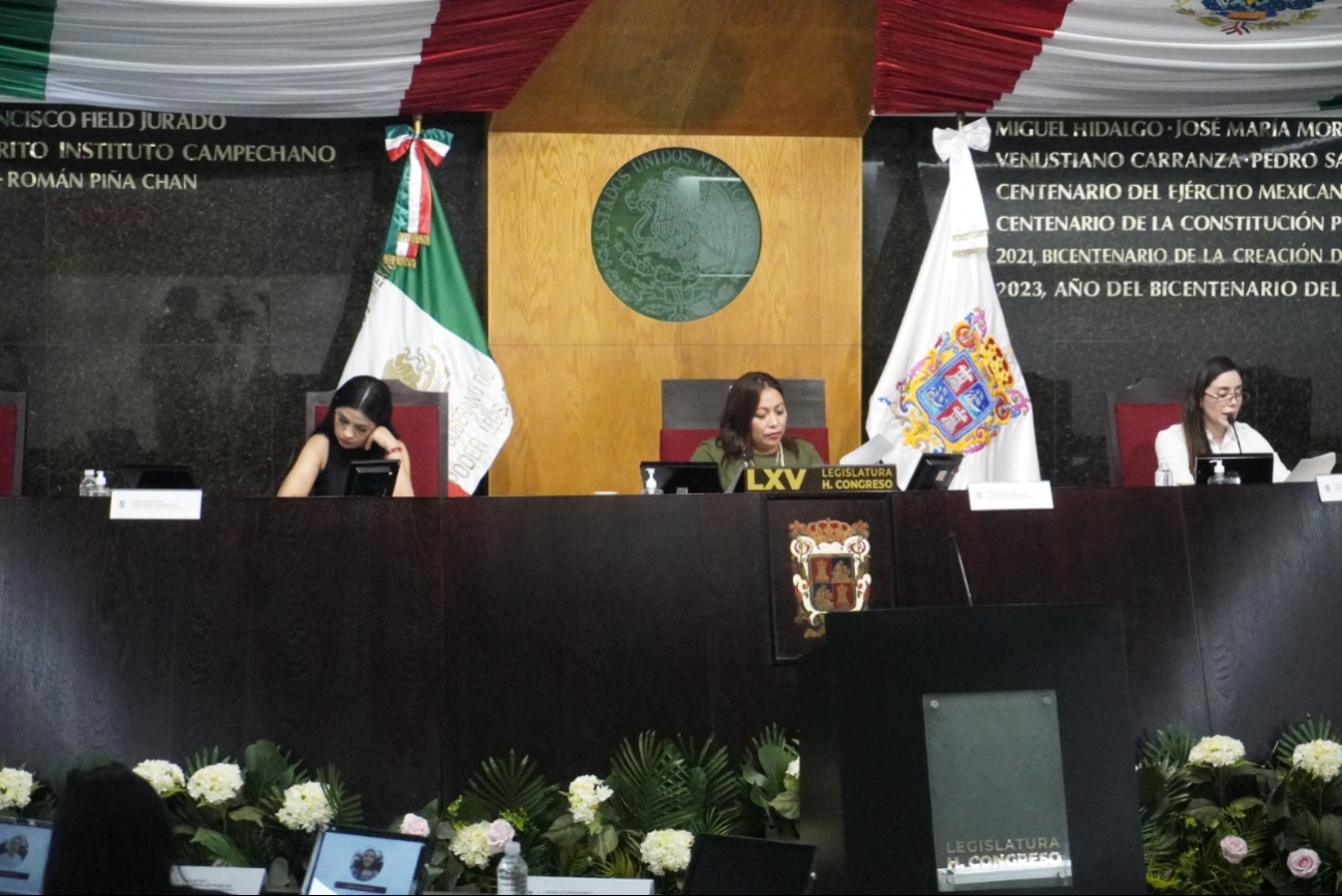 Congreso de Campeche pide a la alcaldesa Biby Rabelo atender protesta de trabajadores