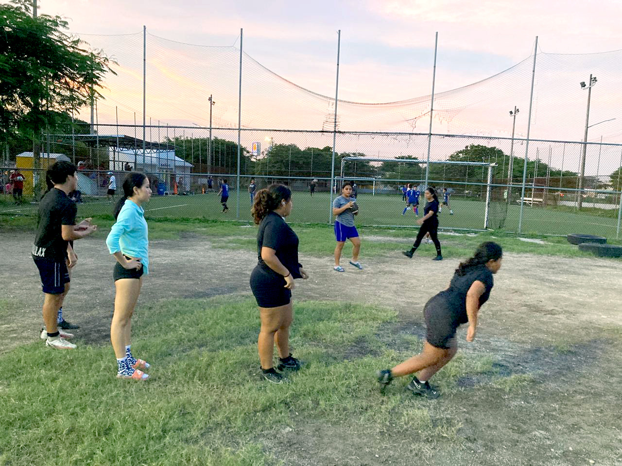 Falta de espacios deportivos en Cancún preocupan a padres de familia