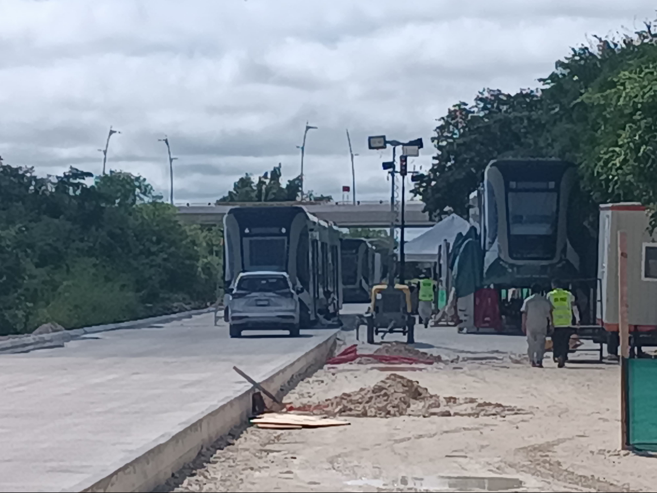 Las siguientes fases se centrarán en la instalación de equipamiento eléctrico y electrónico Las siguientes fases se centrarán en la instalación de equipamiento eléctrico y electrónico