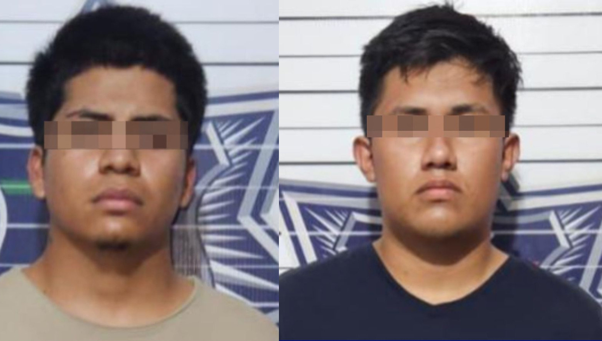 Dentro del coche fueron encontrados cargadores, balas y otros objetos ilegales Dentro del coche fueron encontrados cargadores, balas y otros objetos ilegales