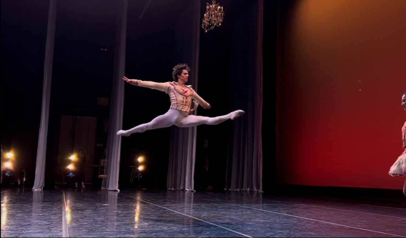 Bailarín mexicano Isaac Hernández  triunfa  en 'The Night in New York' en Corea 