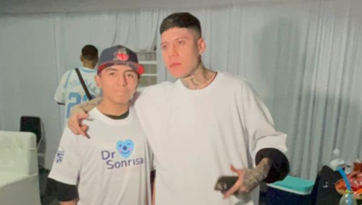 El joven conoció a Santa Fe Klan previo a su concierto en Xmatkuil El joven conoció a Santa Fe Klan previo a su concierto en Xmatkuil