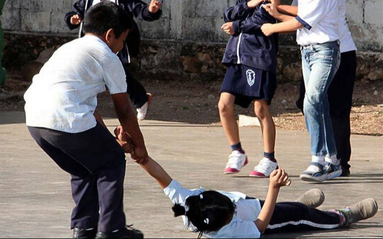 En el actual ciclo escolar suman seis denuncias por violencia entre menores. En el actual ciclo escolar suman seis denuncias por violencia entre menores.