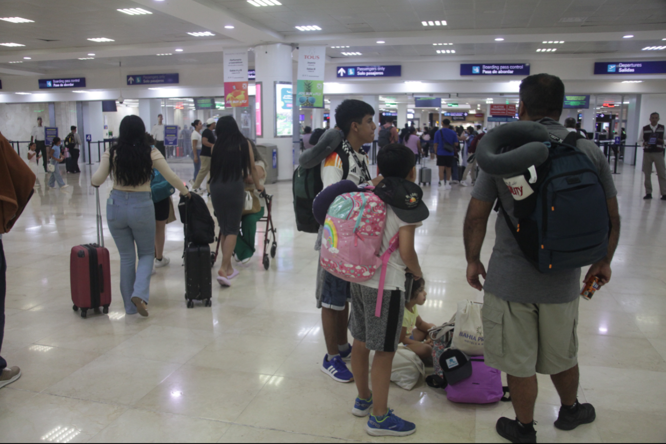 En total serán 258 llegadas al aeropuerto en solo un día En total serán 258 llegadas al aeropuerto en solo un día
