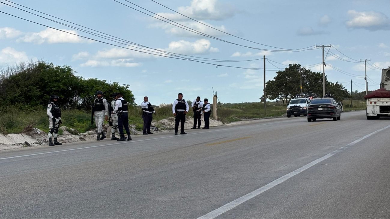  Presunto cuerpo sin vida en la carretera Carmen-Puerto Real genera movilización policial 