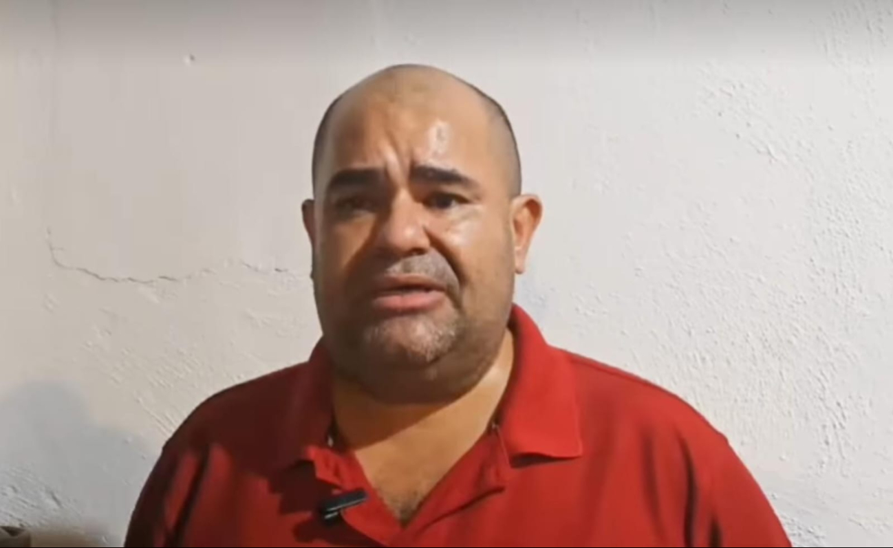 Alberto Emir Aranda Téllez, el candidato de la planilla guinda, utilizó sus redes sociales para pedir a sus contrincantes y seguidores que frenen la campaña de odio y violencia Alberto Emir Aranda Téllez, el candidato de la planilla guinda, utilizó sus redes sociales para pedir a sus contrincantes y seguidores que frenen la campaña de odio y violencia