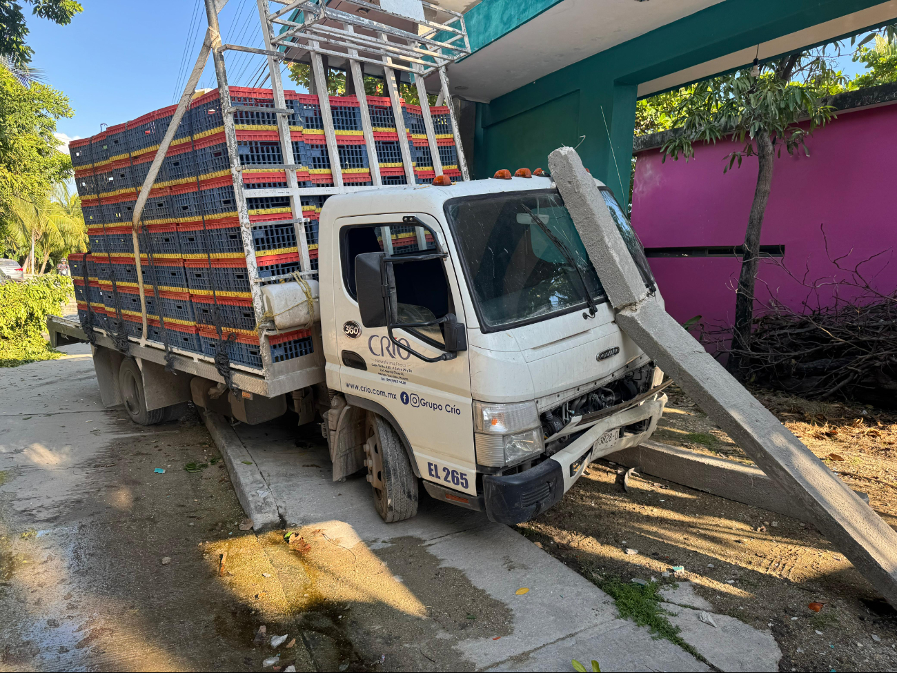 El accidente ocurrió en la calle Miramar de la colonia San Nicolás, por Amado Nervo El accidente ocurrió en la calle Miramar de la colonia San Nicolás, por Amado Nervo