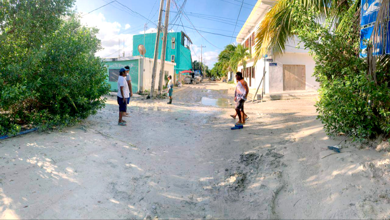 Habitantes de Holbox proponen el programa “Hoy no circula" para cuidar las calles