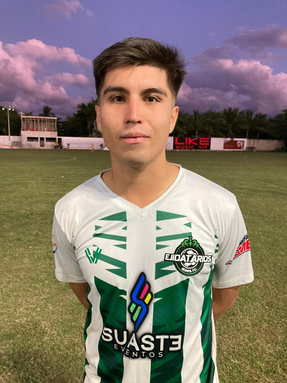 Emmanuel Montalvo de Ejidatarios Bonfil de la Liga TDP MX planea meter de 7 a 8 goles. Emmanuel Montalvo de Ejidatarios Bonfil de la Liga TDP MX planea meter de 7 a 8 goles.