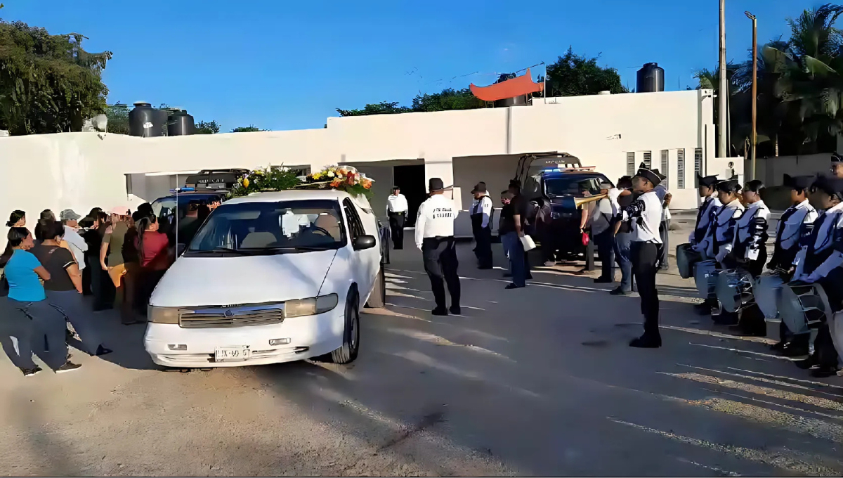 Último pase de lista: Despiden con honores a policía fallecido en Calkiní  