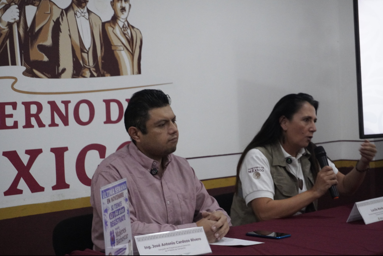 Los jóvenes denunciaron laborar fuera de horarios establecidos y la solicitud indebida de recursos de las becas Los jóvenes denunciaron laborar fuera de horarios establecidos y la solicitud indebida de recursos de las becas