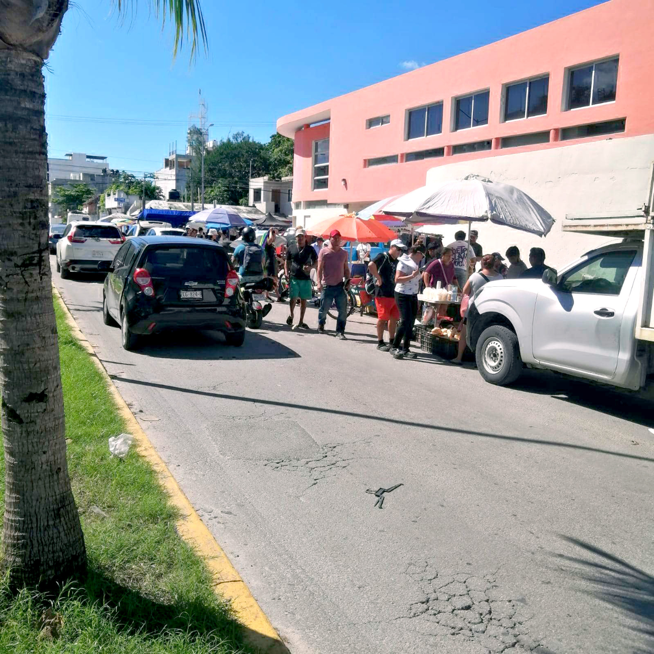 Se reveló que entre los comerciantes del bazar hay personas que llega desde Cancún Se reveló que entre los comerciantes del bazar hay personas que llega desde Cancún