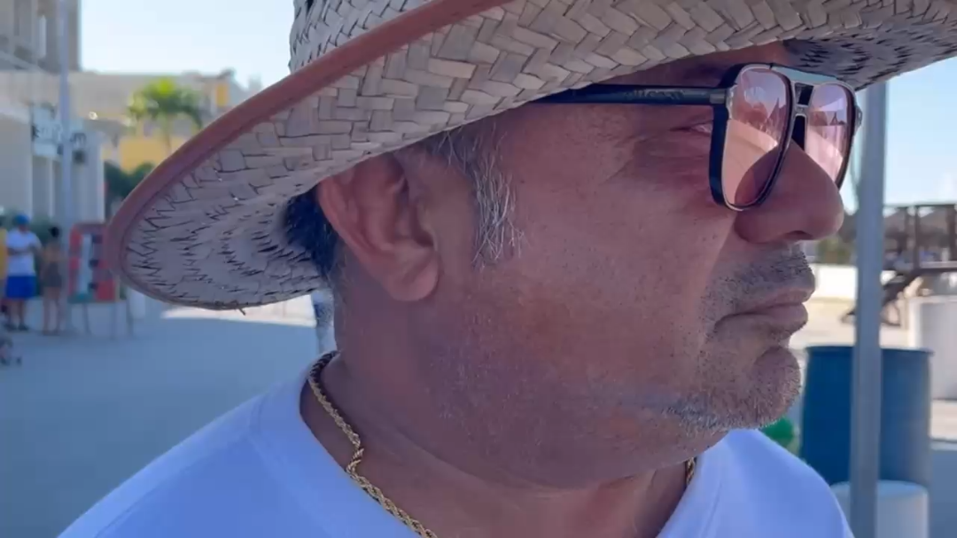 Comerciantes y turistas del puerto de Progreso rechazan la apertura del malecón al tránsito vehicular Comerciantes y turistas del puerto de Progreso rechazan la apertura del malecón al tránsito vehicular