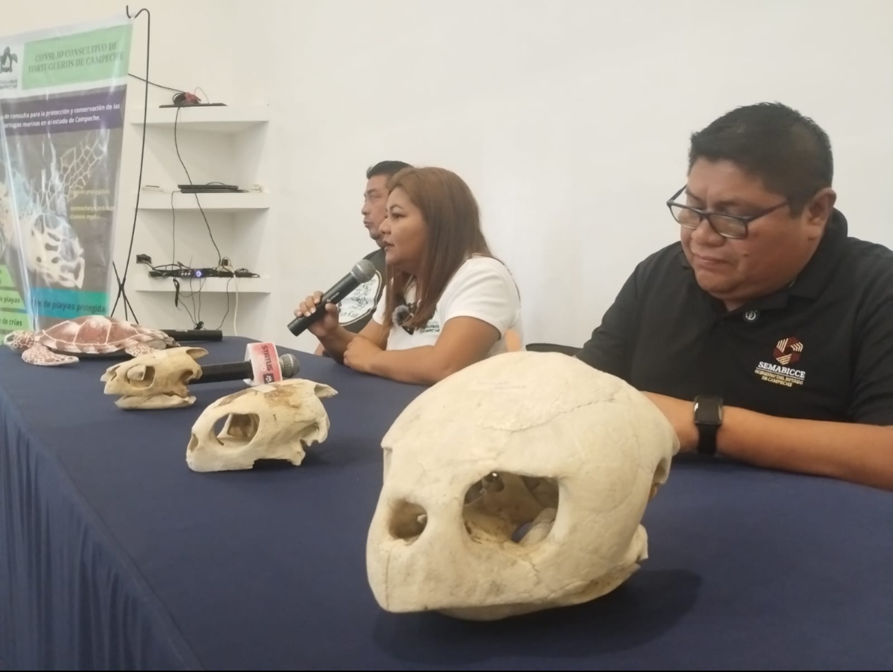 Daysel Muñoz Laturneria, presidente del Comité de Vigilancia de Punta Xen, advirtió sobre el riesgo de la pérdida de arena Daysel Muñoz Laturneria, presidente del Comité de Vigilancia de Punta Xen, advirtió sobre el riesgo de la pérdida de arena