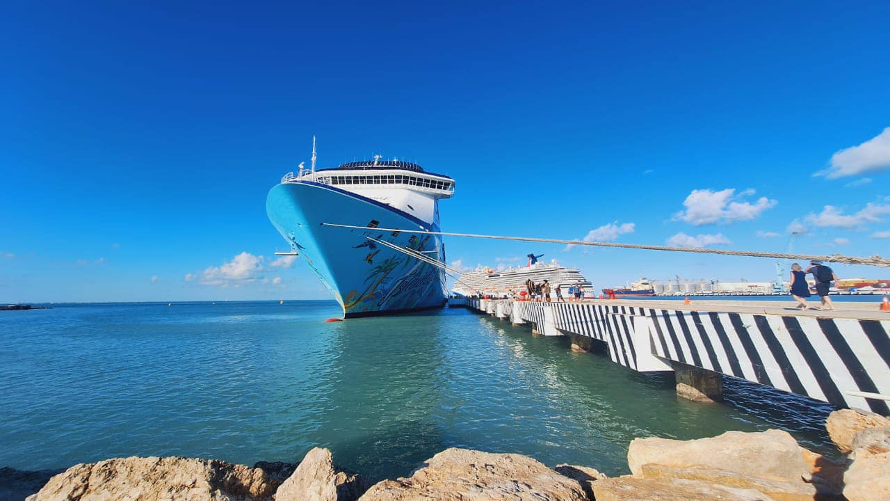 Dos cruceros llegaron a Progreso este martes por la mañana Dos cruceros llegaron a Progreso este martes por la mañana