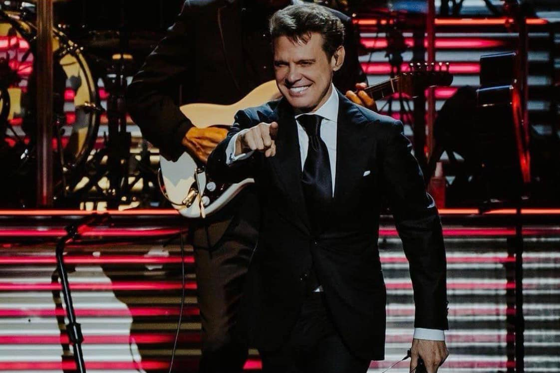 Luis Miguel arremete contra sus músicos durante concierto en Toluca  