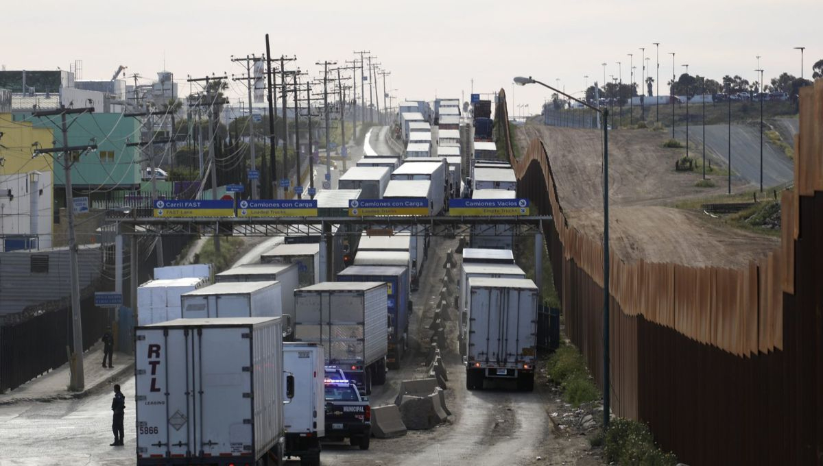 En el caso de la propuesta de Trump, los aranceles funcionarían como barreras económicas En el caso de la propuesta de Trump, los aranceles funcionarían como barreras económicas