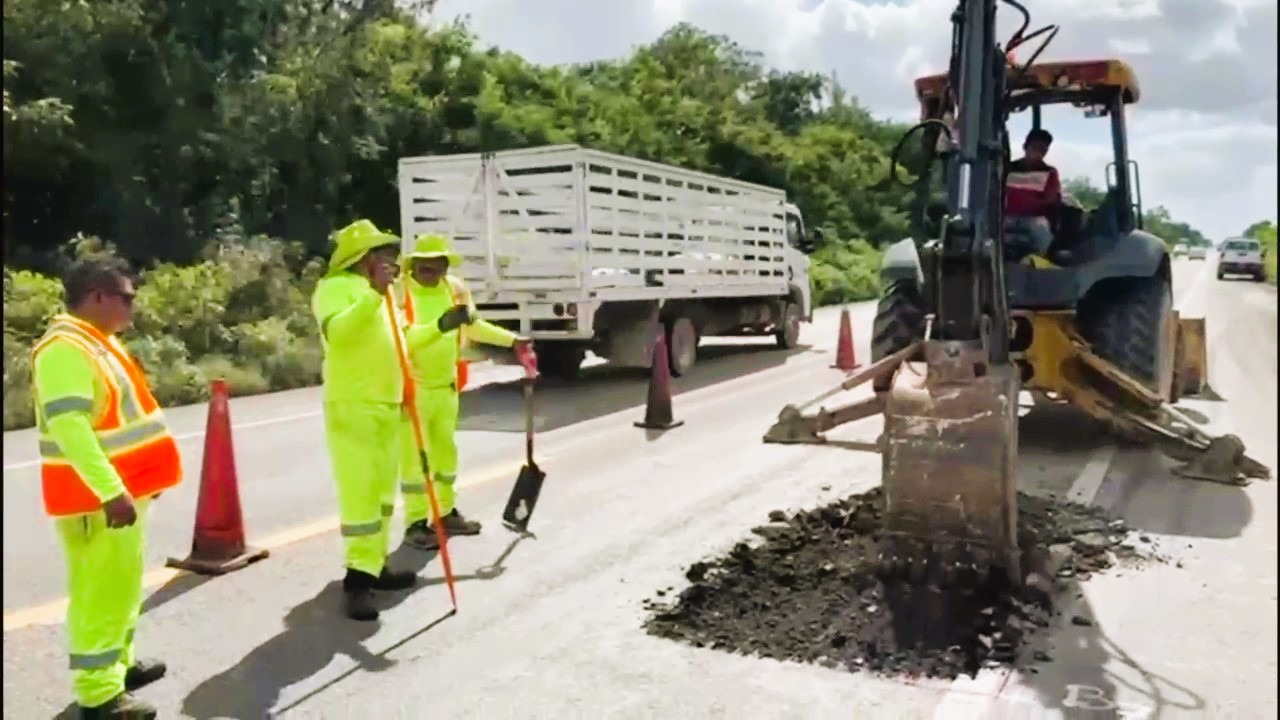 La entidad de Quintana Roo posee múltiples baches que peligran a los ciudadanos. La entidad de Quintana Roo posee múltiples baches que peligran a los ciudadanos.