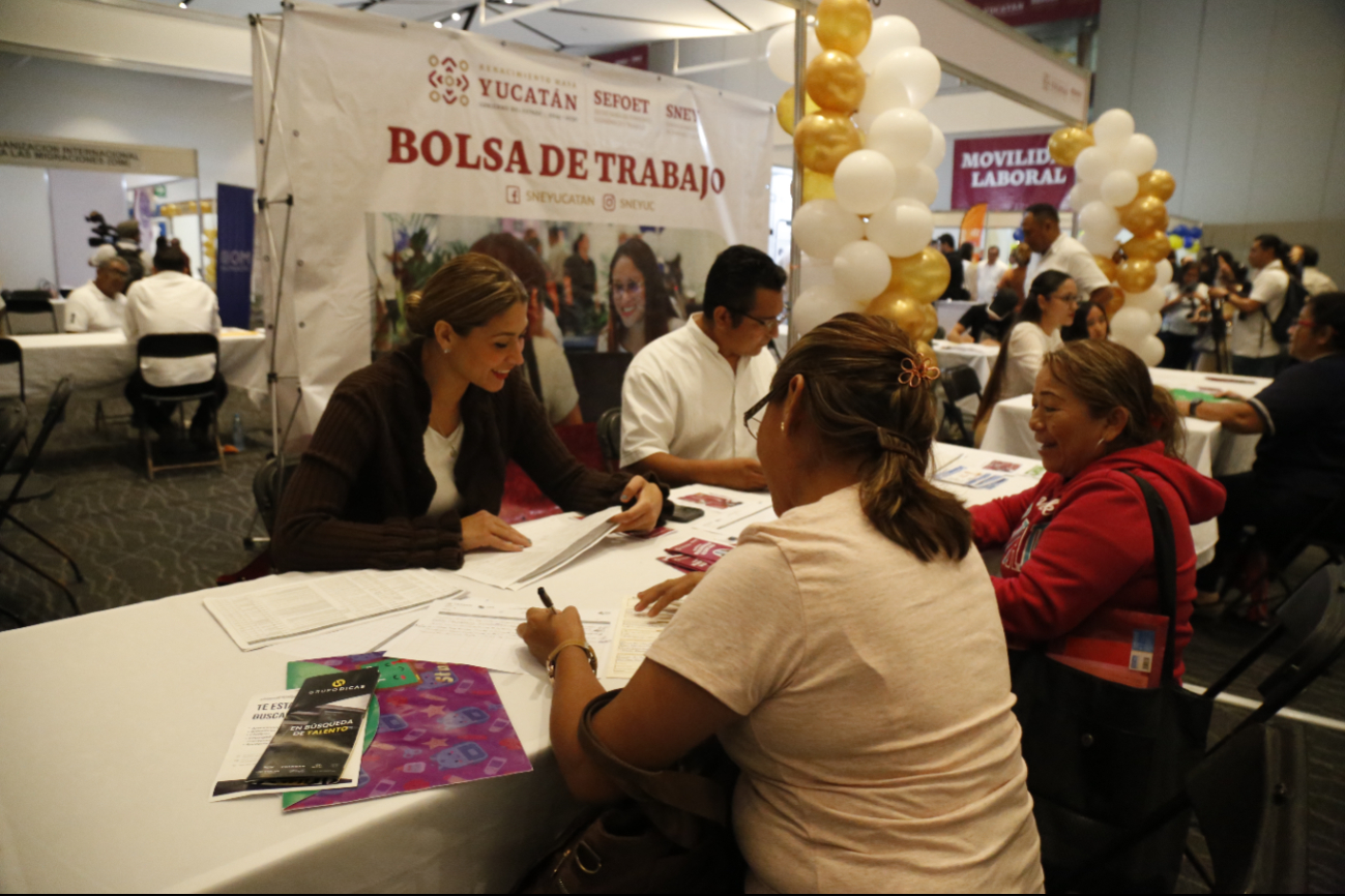 Feria de la Inclusión Laboral abrió puertas a  yucatecos con discapacidad, con sueldos hasta de 18 mil pesos