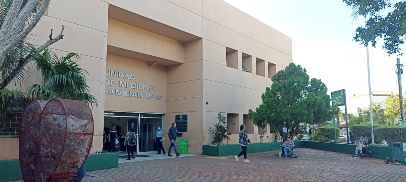 Abuelitos derechohabientes del IMSS 16 y  510 en Cancún, denuncian  malos tratos por personal  de seguridad