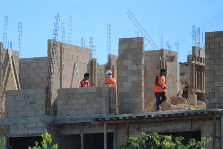 Disminuye construcción de viviendas en Q. Roo