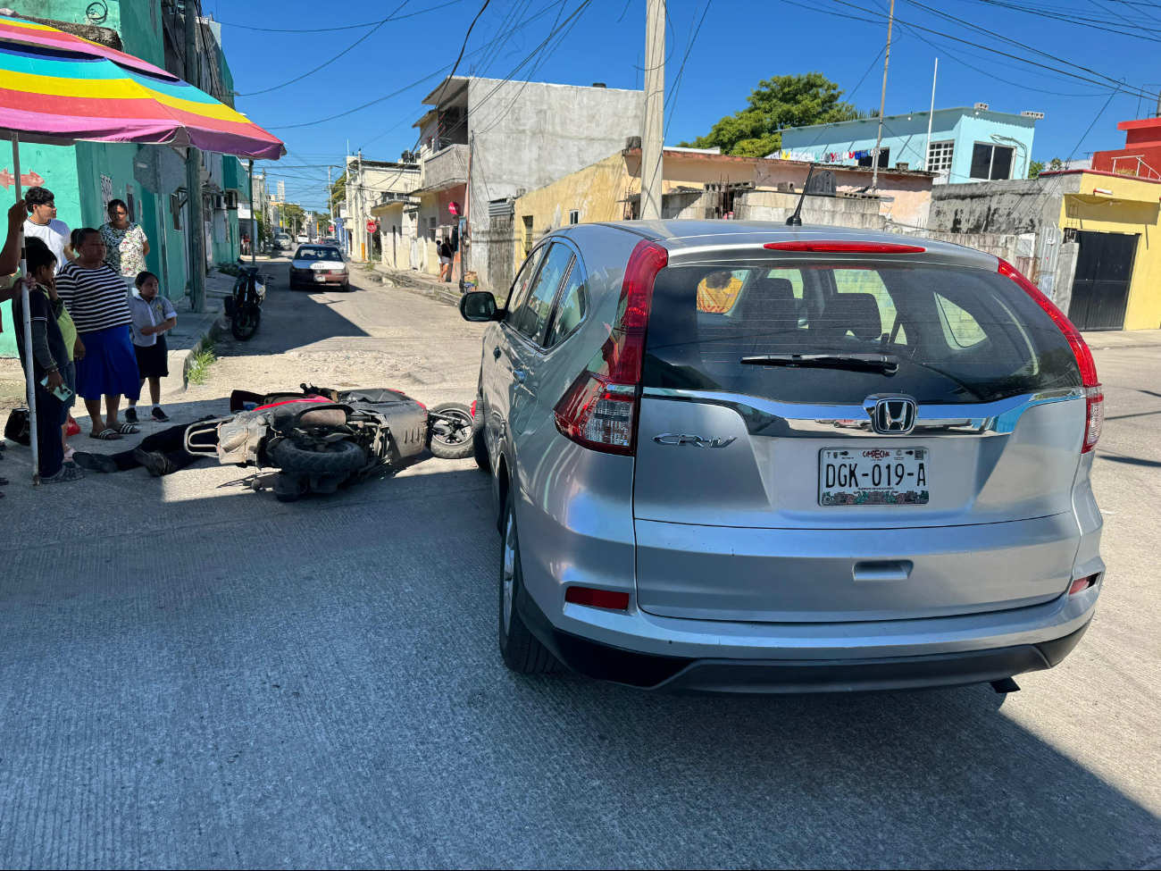 Choque en Ciudad del Carmen deja a motociclista con lesiones graves
