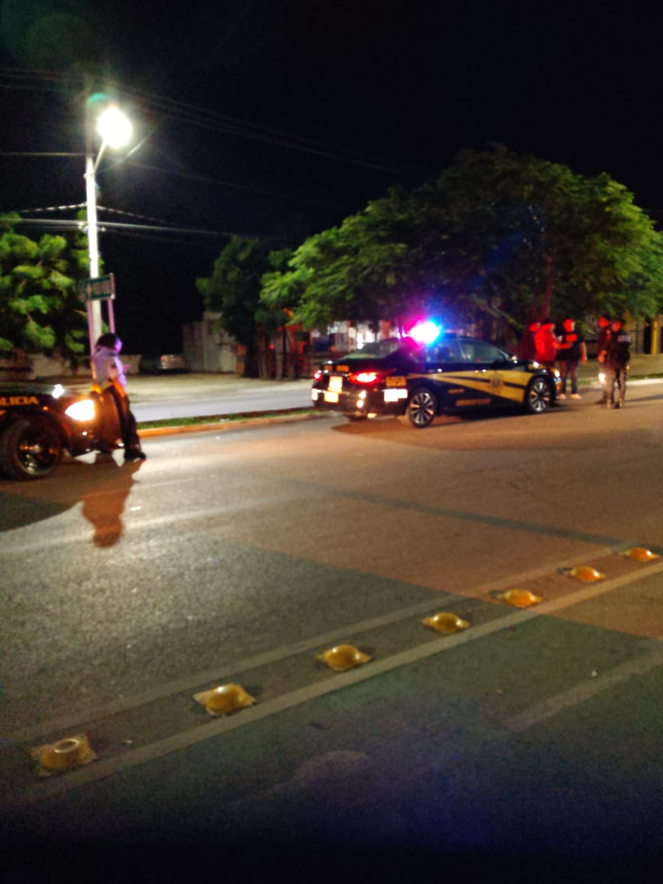 Oficiales atendieron el hecho en el cruce de la calle 19 de Terranova Oficiales atendieron el hecho en el cruce de la calle 19 de Terranova