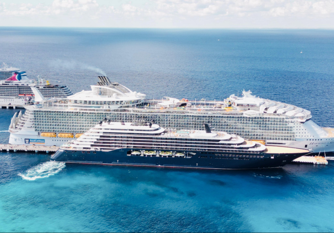 Cozumel ve la llegada de cuatro cruceros a su tierra. Cozumel ve la llegada de cuatro cruceros a su tierra.