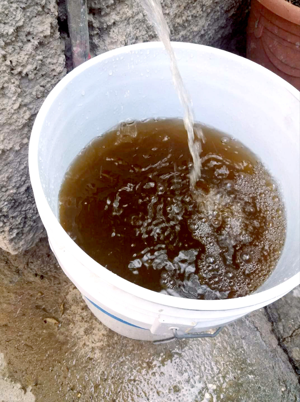 Una de las principales problemáticas en zonas urbanas son la falta de agua Una de las principales problemáticas en zonas urbanas son la falta de agua