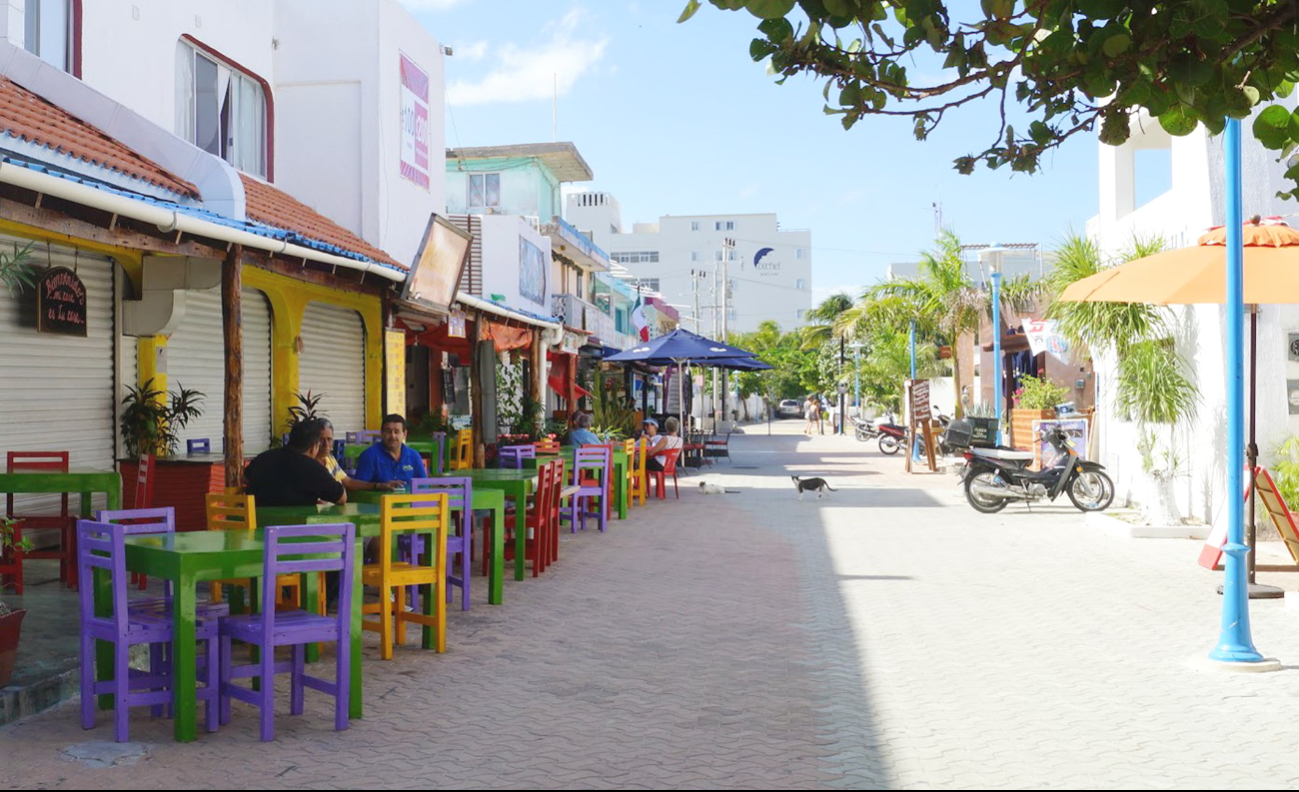 En Isla Mujeres, el 10% de los locales cerraron por la temporada baja En Isla Mujeres, el 10% de los locales cerraron por la temporada baja