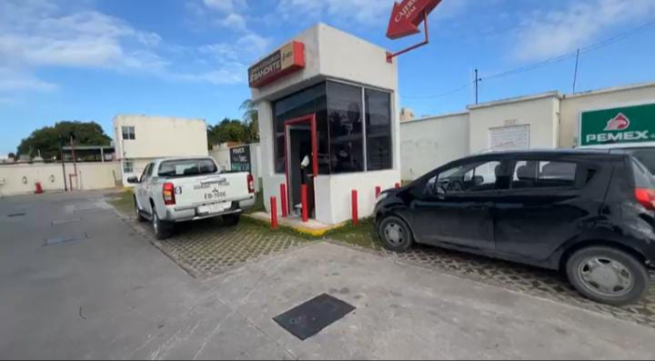 El grupo de ladronas intentaron sustraer el dinero de un cajero de una gasolinera