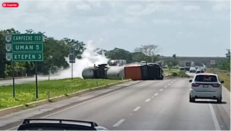 La carretera Mérida-Campeche está cerrada en ambos sentidos en el kilómetro 151 debido a la volcadura de una cisterna con gas licuado La carretera Mérida-Campeche está cerrada en ambos sentidos en el kilómetro 151 debido a la volcadura de una cisterna con gas licuado