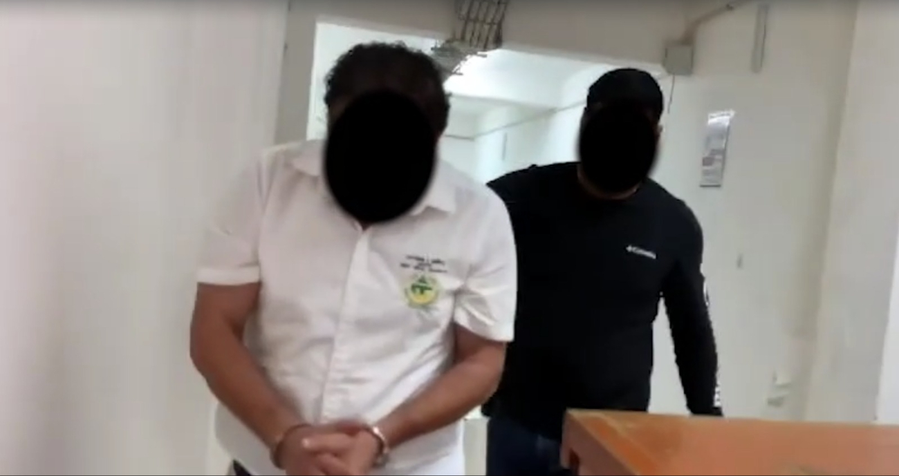 Oscar “N” delegado de Transporte Terrestre Estatal (TTE) también fue detenido y llevado por las autoridades junto al líder del sindicato Oscar “N” delegado de Transporte Terrestre Estatal (TTE) también fue detenido y llevado por las autoridades junto al líder del sindicato