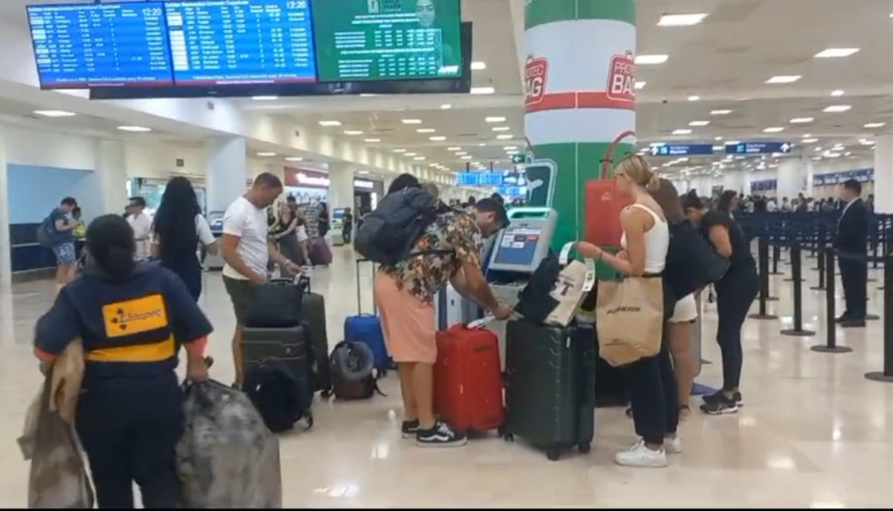 Aeropuerto de Cancún registra bajas operaciones por séptimo mes consecutivo  